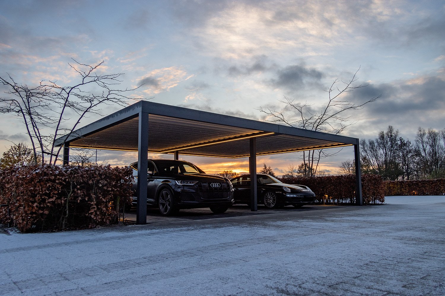 Dubbele Aluxe carport in antracietgrijs met geintegreerde ledverlichting