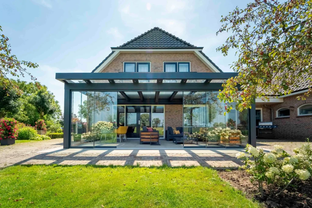 Aluxe UltraLine Classic met onderdaks zonwering in antracietgrijs